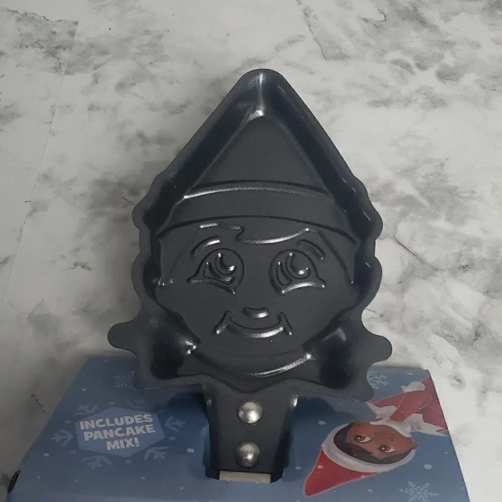 NEW Elf on the Shelf Pancake Skillet‎